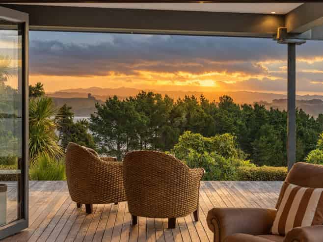 15a Te Papa Road, Kawakawa Bay