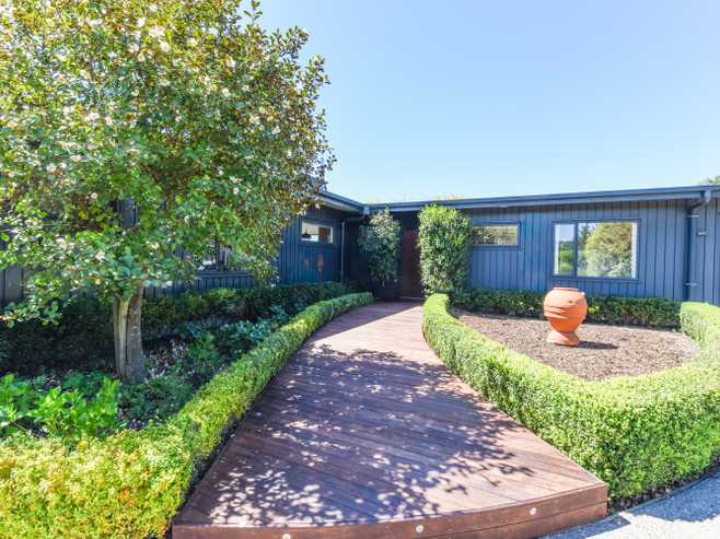 157 Stringer Road, Redwood Valley