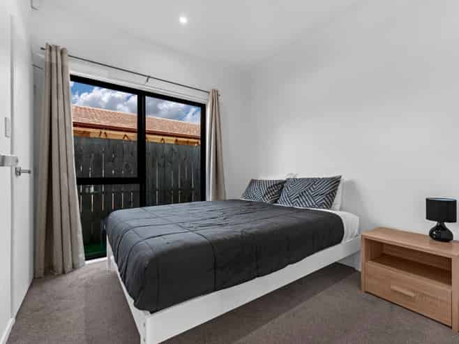 18 Aumarire Lane, Favona