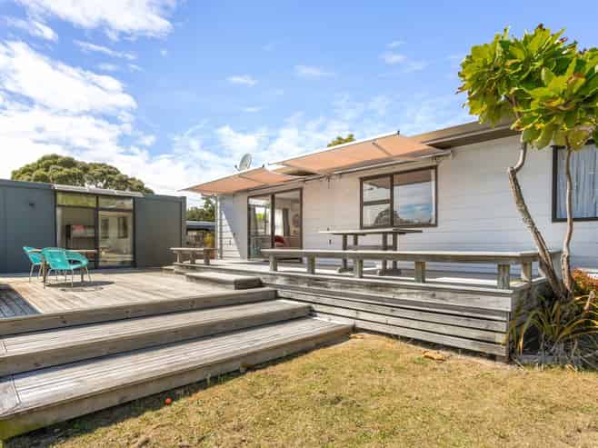 404 Otahu Road, Whangamata