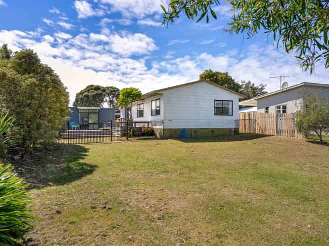 404 Otahu Road, Whangamata