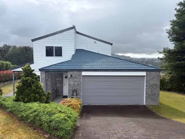 8 Julies Way, Rangatira Park