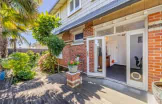 9 Avenue Road, Greenmeadows