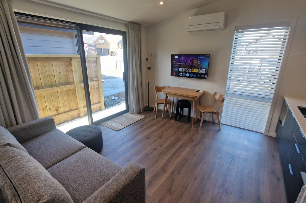1 Bedroom, 1 Bathroom in Hanley's Farm 3
