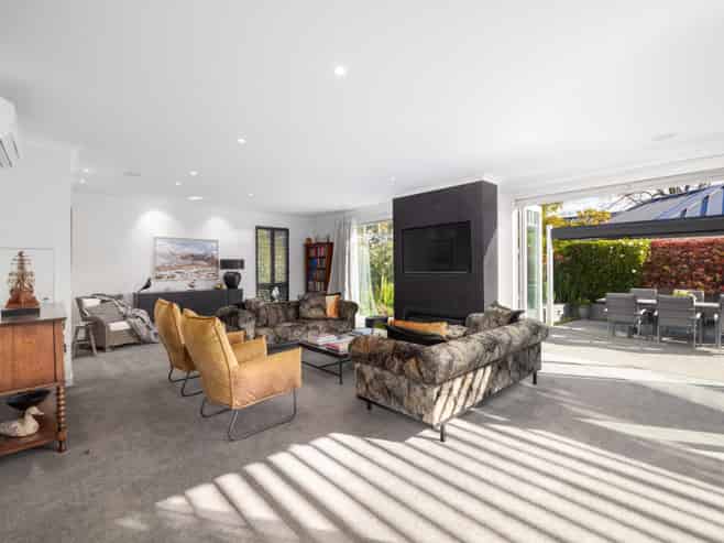 39A McDougall Avenue, Saint Albans