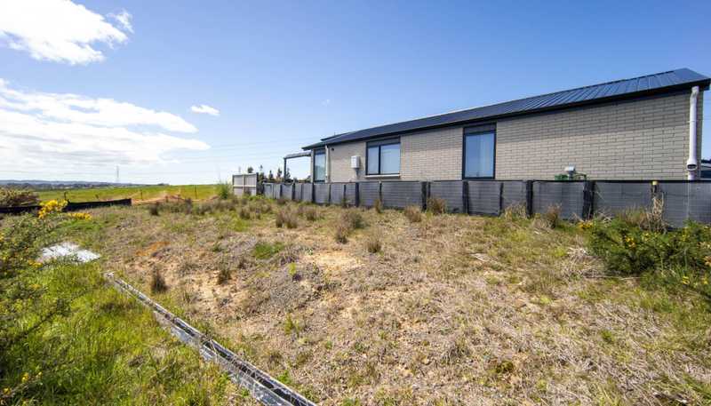 84 Puwha Street, Massey