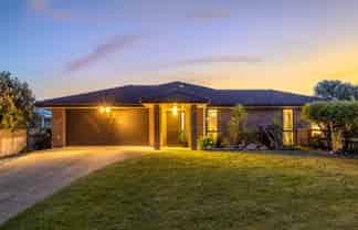 1 Simpson Crescent, Raumati Beach