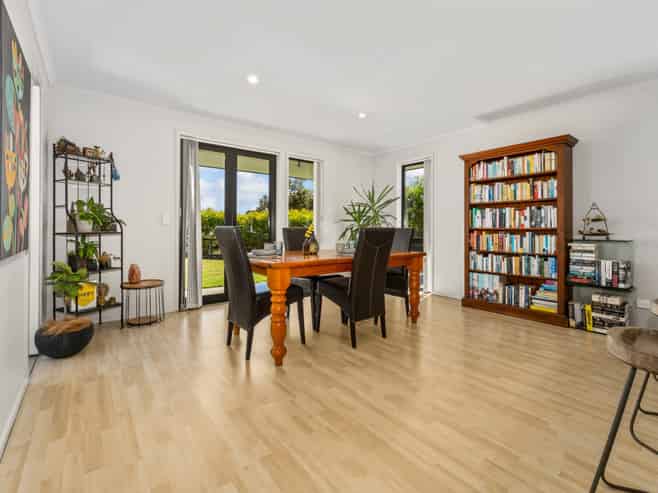1 Simpson Crescent, Raumati Beach