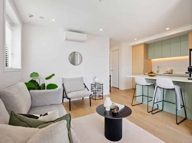 402/2 Finch Street, Western Springs