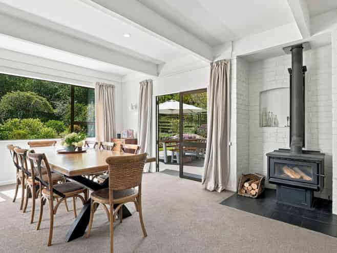 2/15A Caversham Road, Westmere