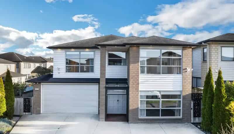4 Bruckless Drive, Flat Bush