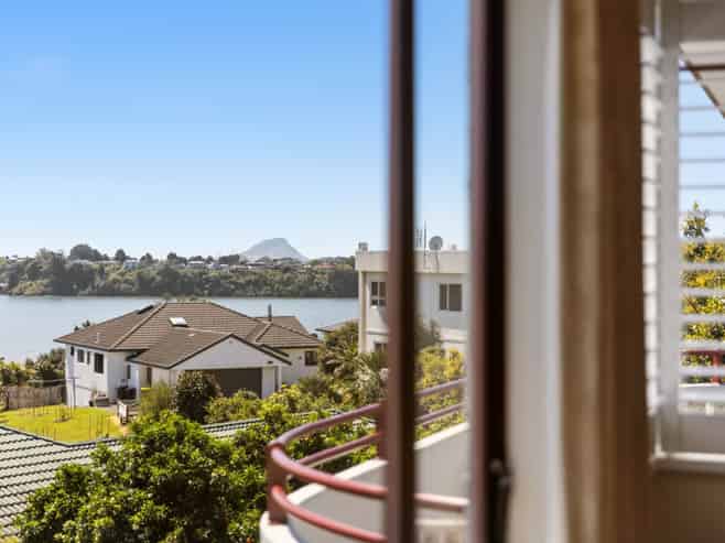 6 Village Way, Welcome Bay