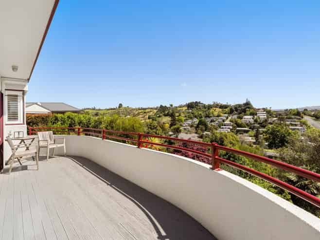 6 Village Way, Welcome Bay