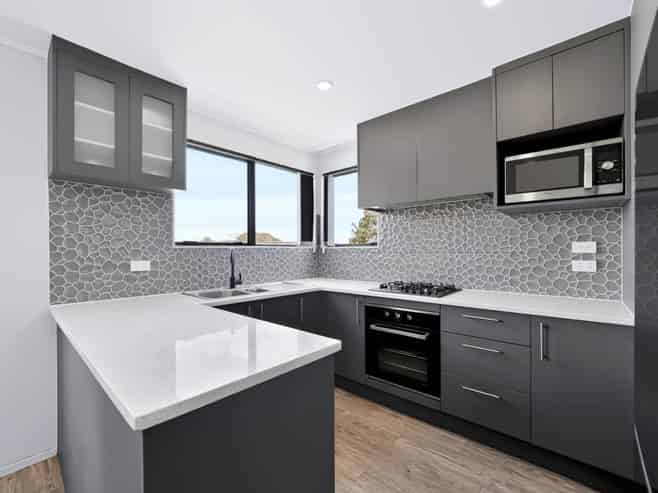 1/10 Ebenezer Way, Clendon Park