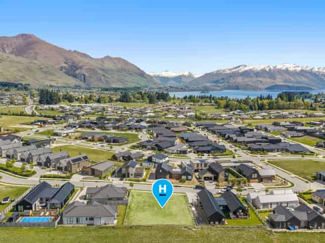 16 Marjon Drive, Wanaka