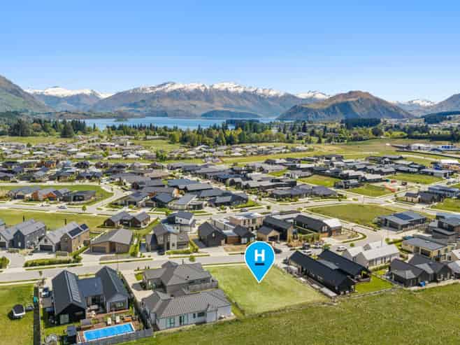 16 Marjon Drive, Wanaka