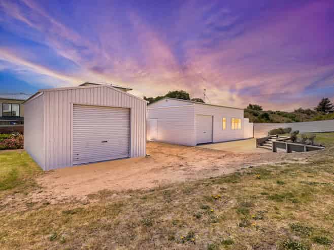 25 Takitimu Street, WAITARERE BEACH