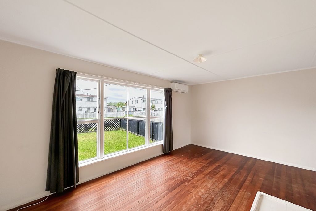 WHANGANUI EAST - 3 BEDROOMS 5