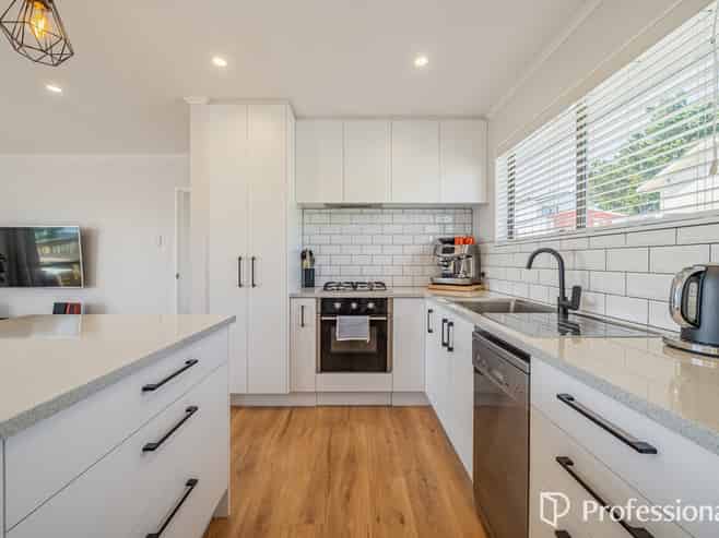 9 Mossburn Grove, Kelson