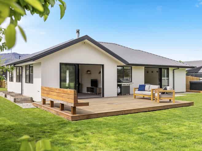 3 Edna Lane, Lake Hawea