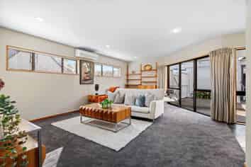 14A Albatross Road, Red Beach