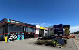 Office - Exposure to Blenheim Road + car parking  
