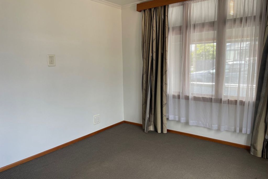 Three Bedroom Saint Kilda 5