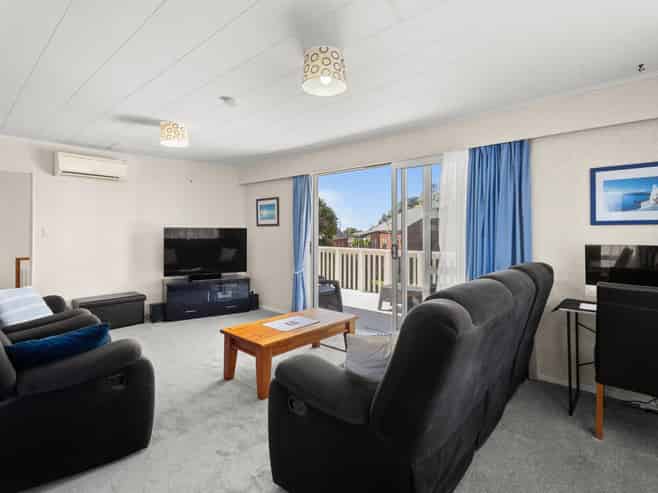 6 Culzean Grove, Bell Block