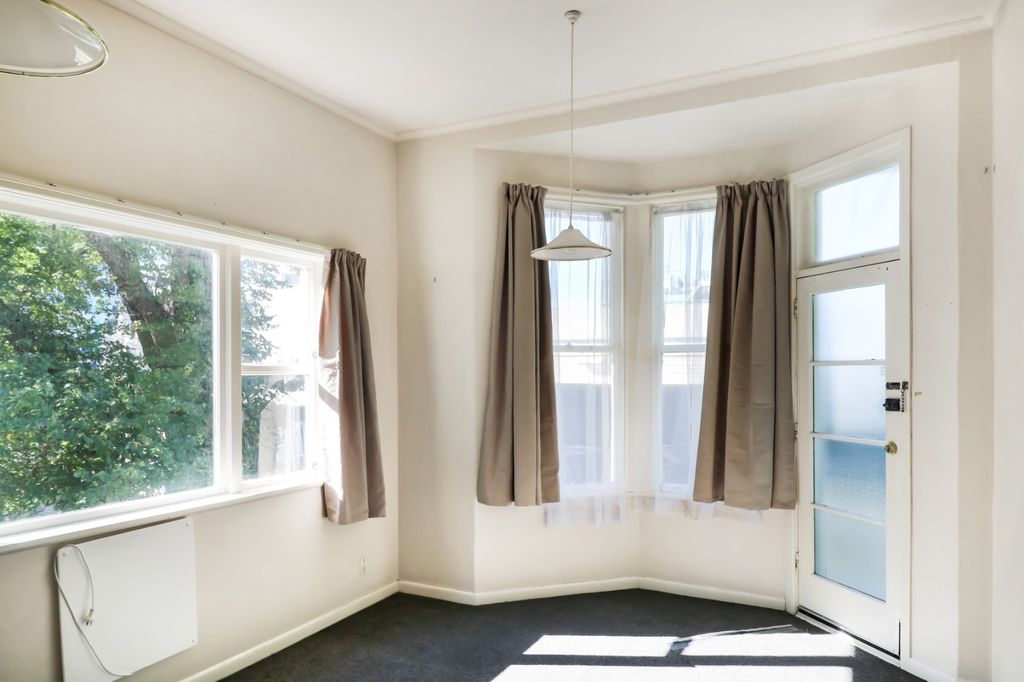 One-Bedroom Unit in the Heart of the CBD 3