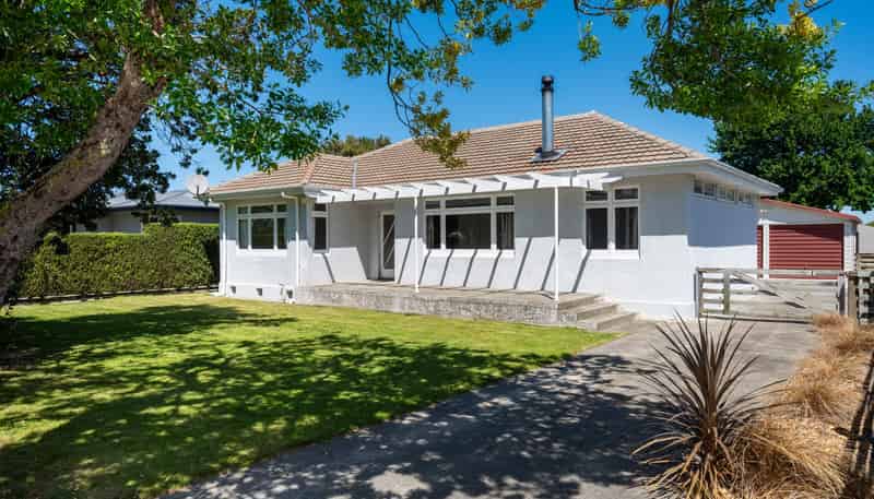 209 Leo Street, Akina