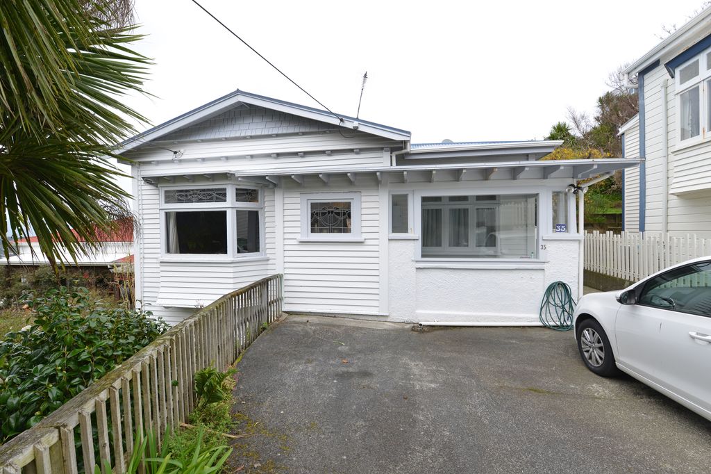 Charming Family home - furnished 5