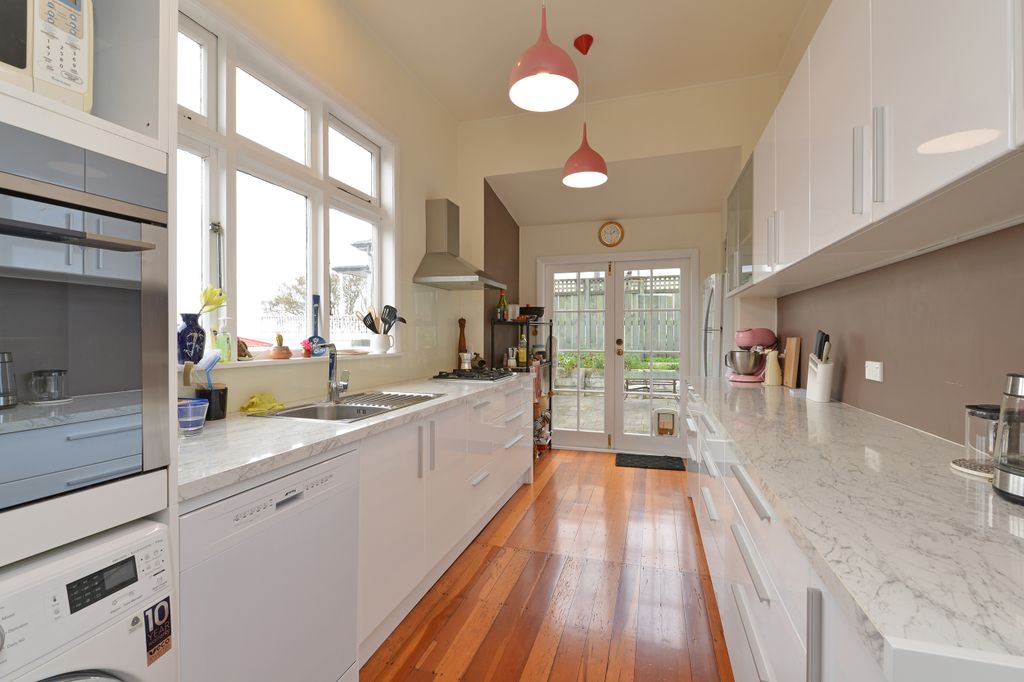 Charming Family home - furnished 4