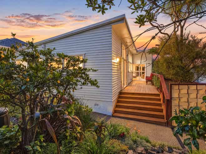 24 Temple Street, Meadowbank