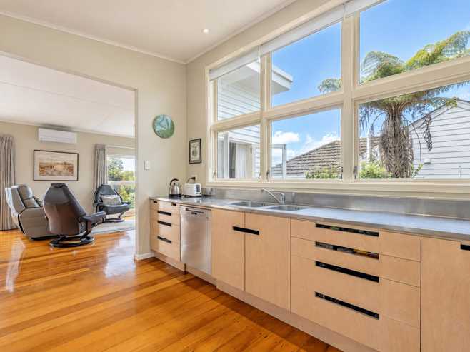 24 Temple Street, Meadowbank