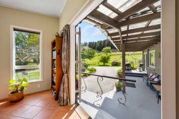 35 Hillview Road, Alexandra