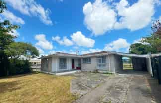 8 Egmont Place, Westbrook