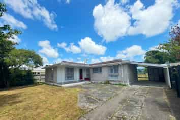 8 Egmont Place, Westbrook