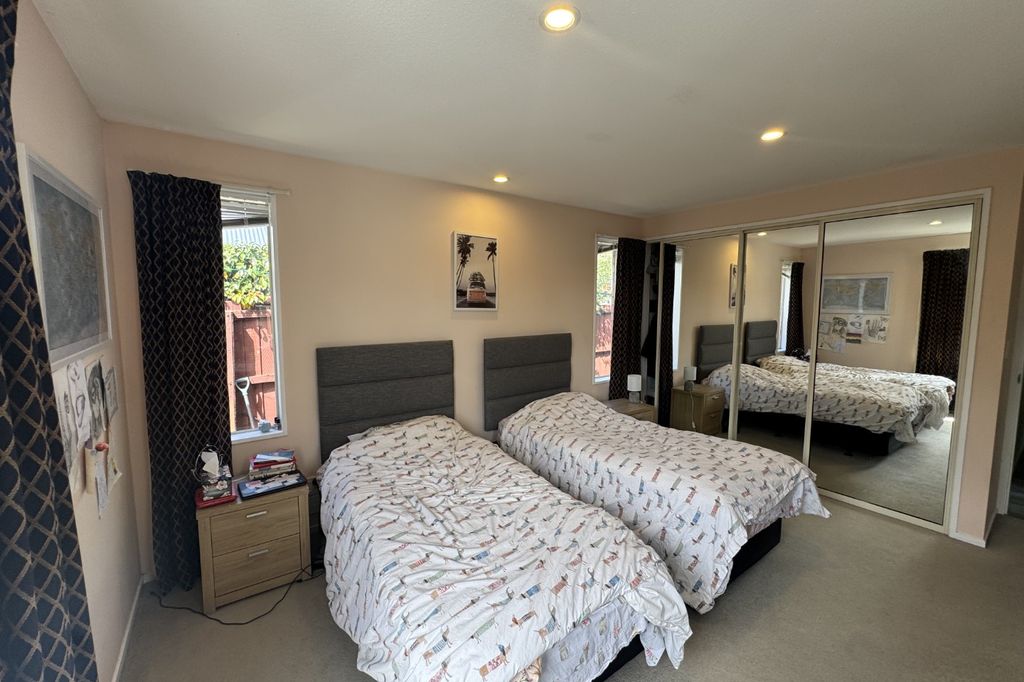 Low-Maintenance Comfort in a Prime Location 5