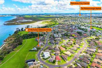 17 Nicholas-Gibbons Drive, Clendon Park