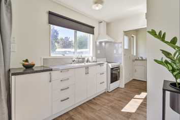 6 Kingsley Place, Flaxmere