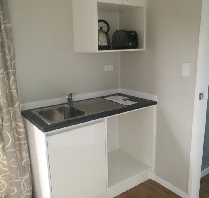 Modern Studio Living in a Peaceful Location 4