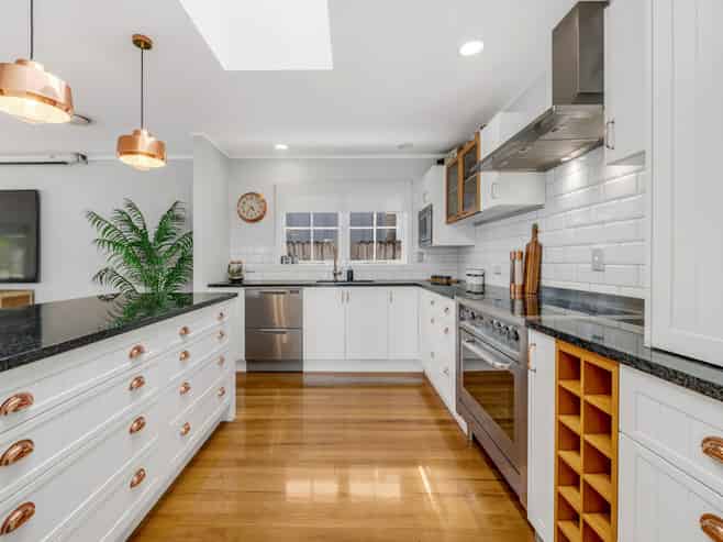 9 Third View Avenue, Beachlands