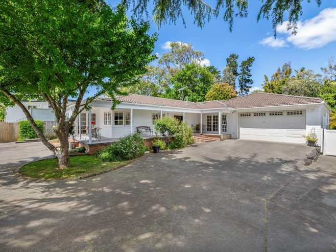 9 Third View Avenue, Beachlands