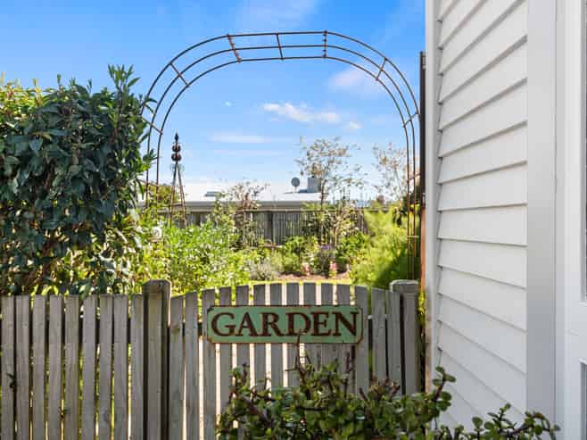 7a Esther Street, Martinborough