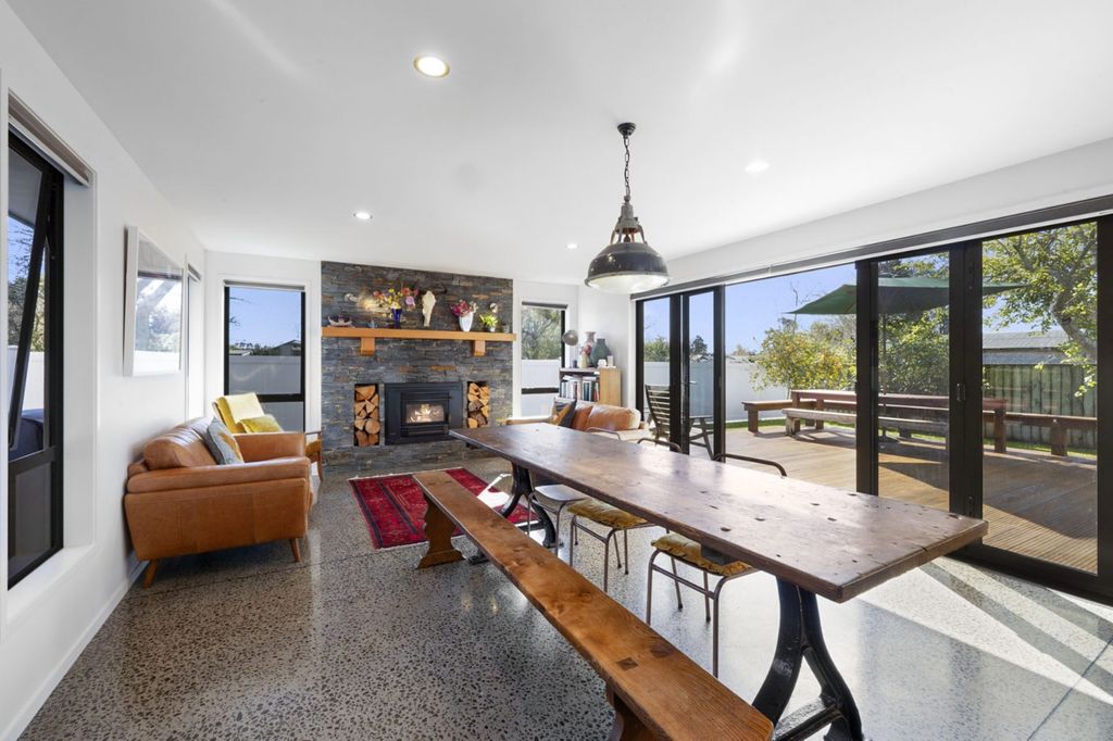 Lepperton - 4 Bedrooms 2