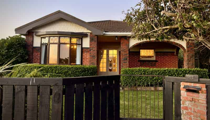 12 Jenkin Street, Strathern