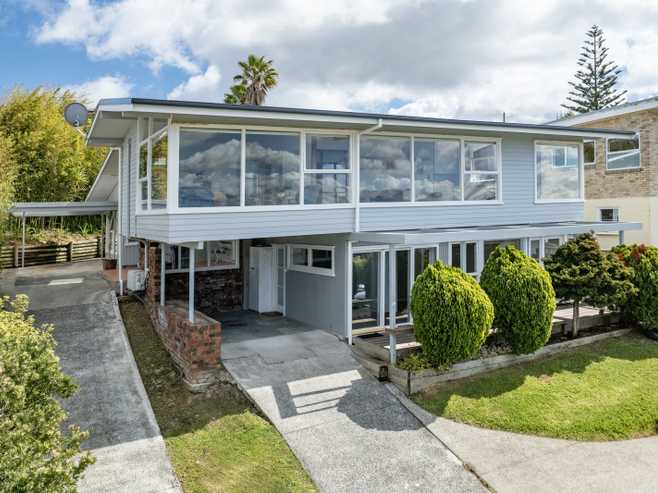 1/19 Martin Crescent, Northcote