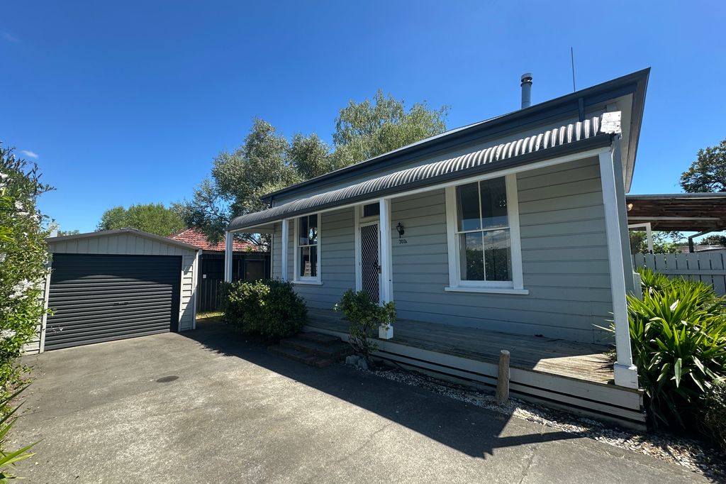 Charming Three-Bedroom Home in Akina 1