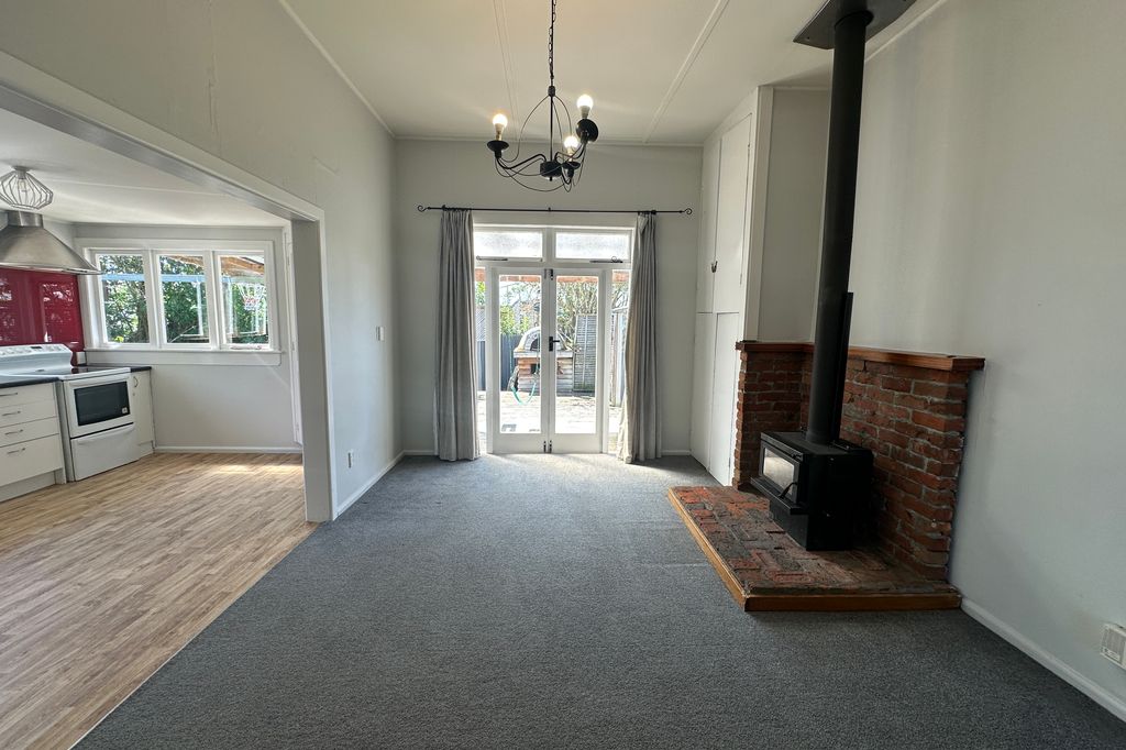 Charming Three-Bedroom Home in Akina 3