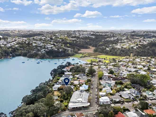  4A Clarence Road and 1A Hall Street, Northcote Point